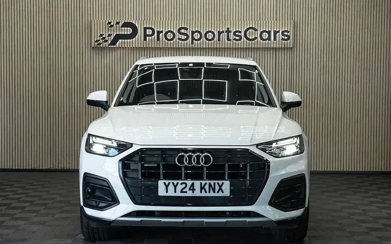 Used Audi Q5 Sport 204 HP (150 kW) 2024 White SUV