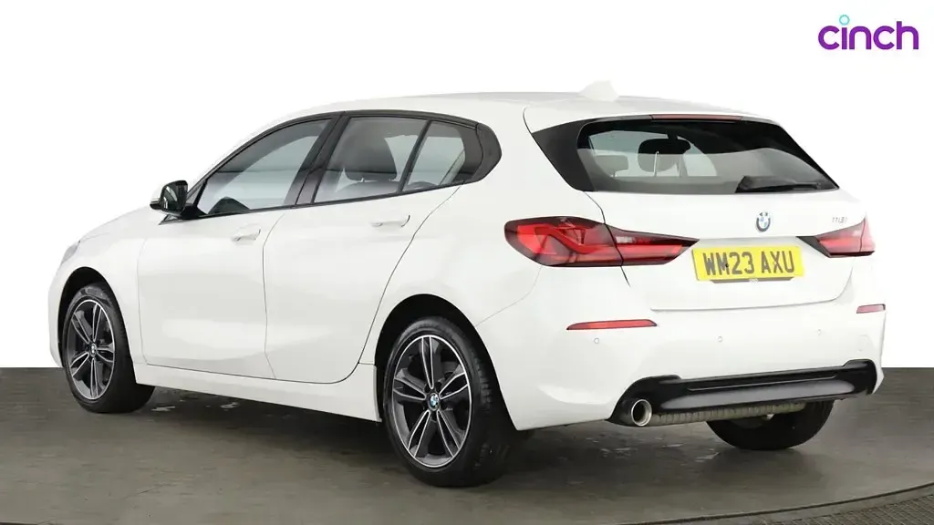 Used BMW 118 Sport Line 2023 White Hatchback