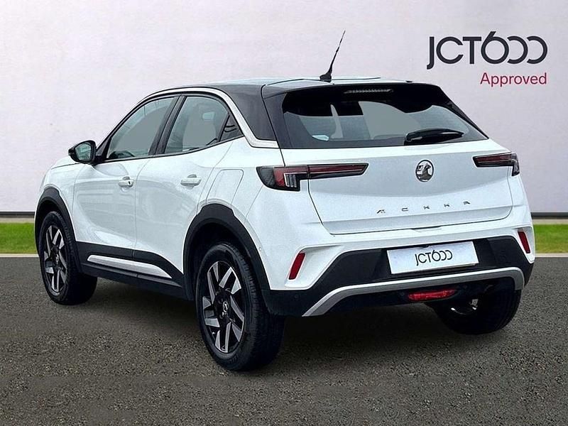 Used Vauxhall Mokka Elite 99 HP (72 kW) 2021 White SUV