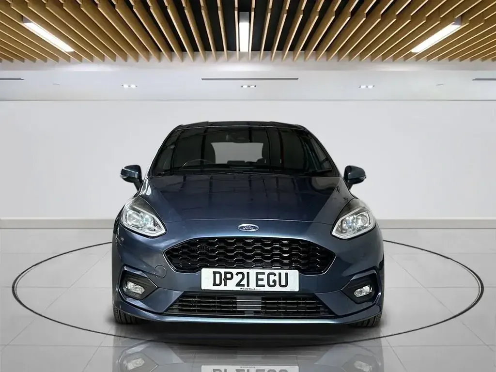 Begagnad Ford Fiesta ST-Line 95 HK (69 kW) 2021 Blå Halvkombi