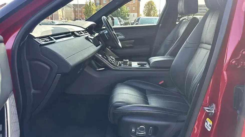 Used Land Rover Range Rover Velar HSE Dynamic 300 HP (220 kW) 2018 Red SUV