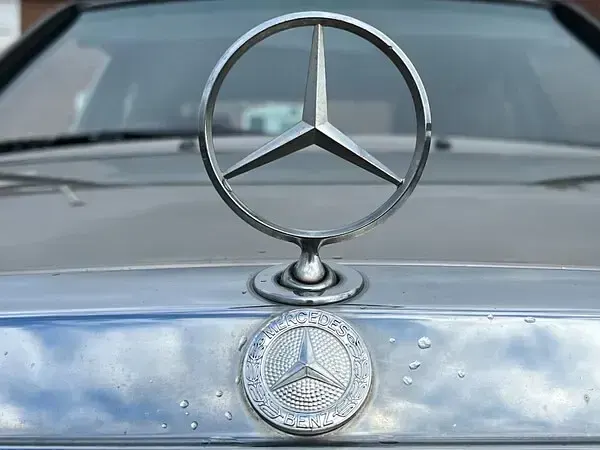 Used Mercedes 190 1989 Silver Sedan