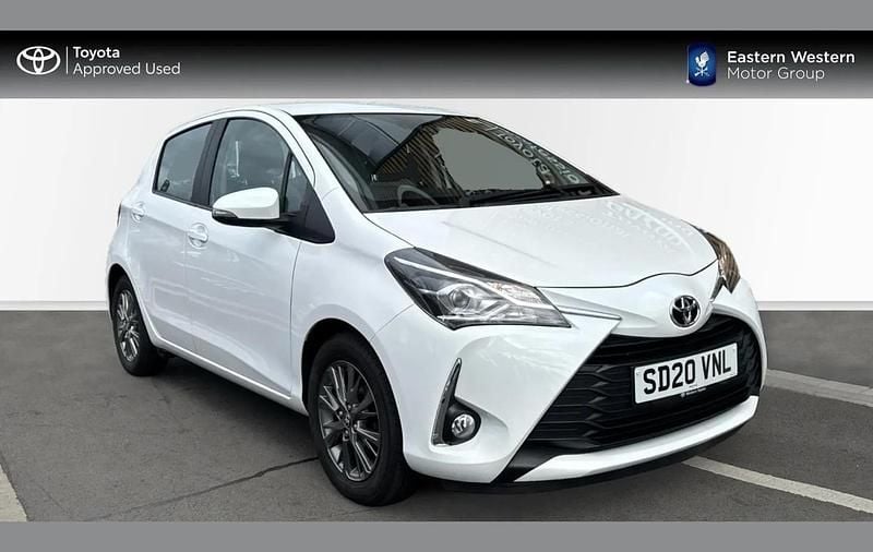 White Used 2020 Toyota Yaris Hatchback | £10,999 (Fair price) - Image 1/4