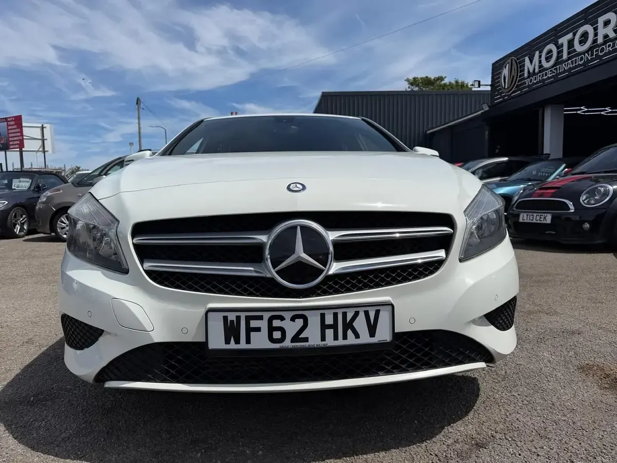 Used Mercedes A200 2013 White Hatchback