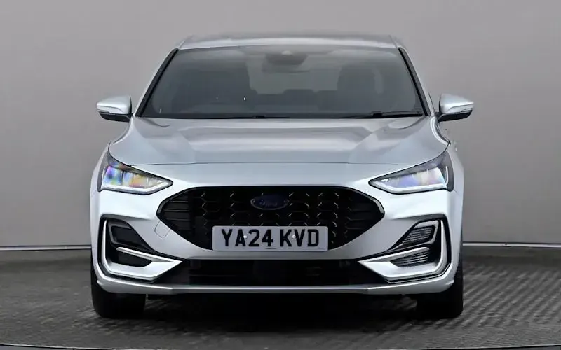 Used Ford Focus ST-Line 125 HP (91 kW) 2024 Silver Hatchback