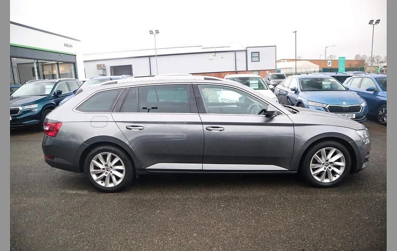 Used Skoda Superb SE Technology 147 HP (108 kW) 2022 Grey Estate