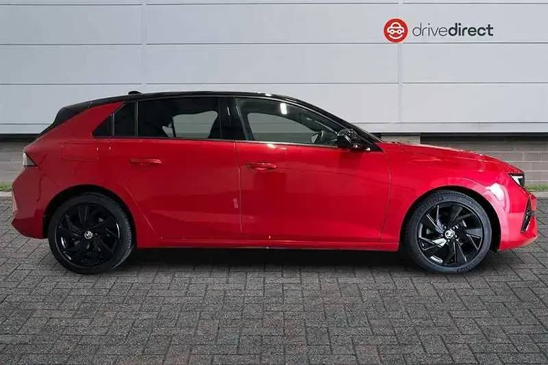 Used Vauxhall Astra GS Line 130 HP (95 kW) 2022 Red Hatchback