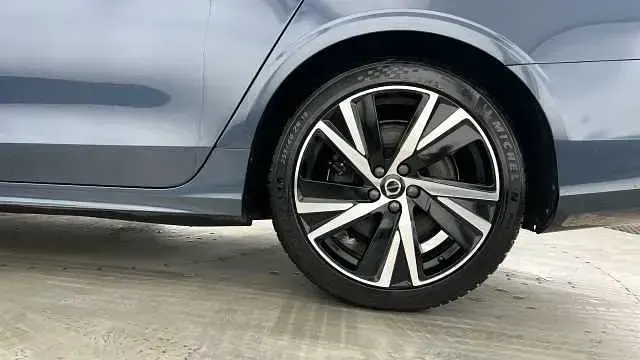 Used Volvo V90 Plus 194 HP (142 kW) 2023 Estate