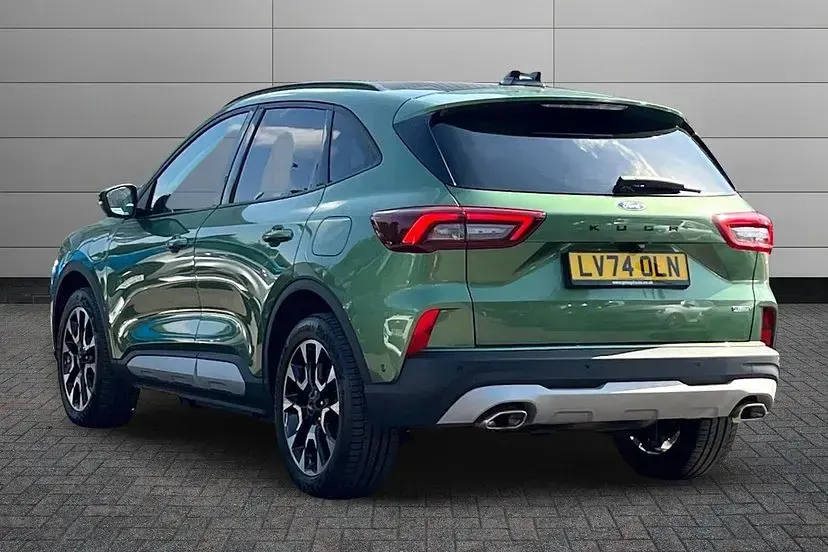 Used Ford Kuga Active 243 HP (178 kW) 2024 Bursting green SUV