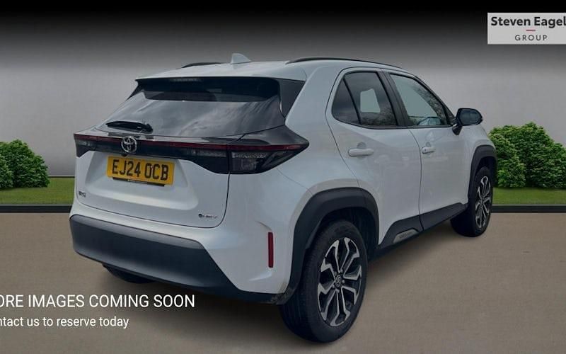 Used Toyota Yaris Hybrid Design 116 HP (85 kW) 2026 Estate