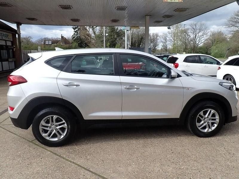 Used Hyundai Tucson 116 HP (85 kW) 2018 Silver SUV