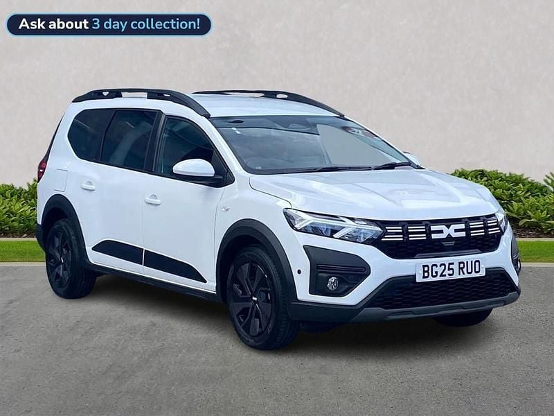 White Used 2025 Dacia Jogger Expression MPV | £17,390 (Fair price) - Image 1/4