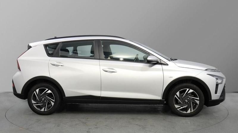 Used Hyundai Bayon SE 100 HP (73 kW) 2023 Silver SUV