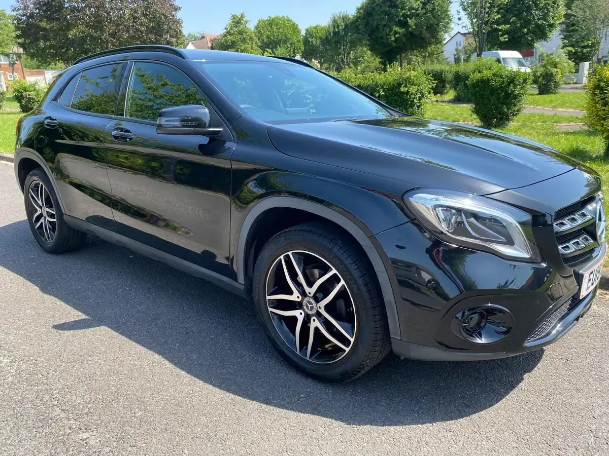 Used Mercedes GLA180 Urban 2019 Black SUV