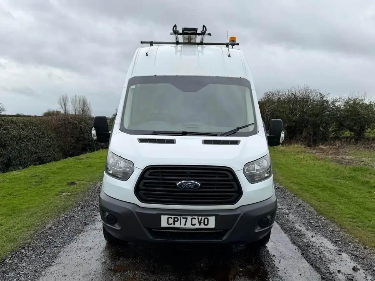 Used Ford Transit 170 HP (125 kW) 2017 White Van