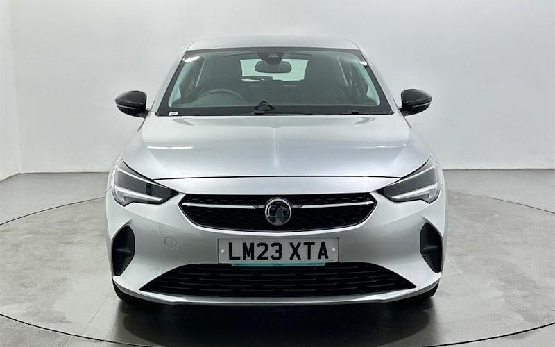 Usado Vauxhall Corsa Design Edition 101 CV (74 kW) 2023 Gris Utilitario