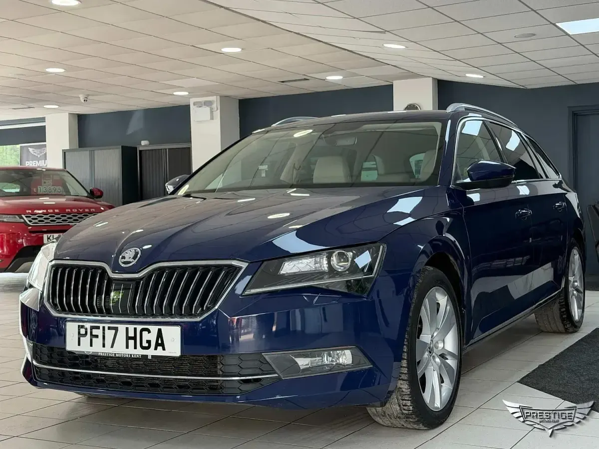 Used Skoda Superb SE L Executive 220 HP (161 kW) 2017 Estate
