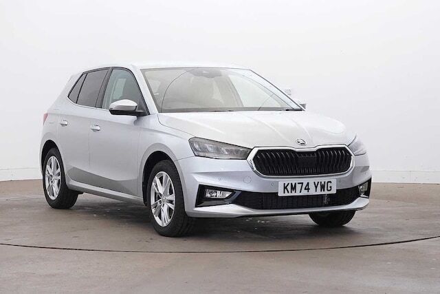 Brilliant silver metallic New 2024 Skoda Fabia SE L Hatchback | £18,995 (Fair price) - Image 1/4