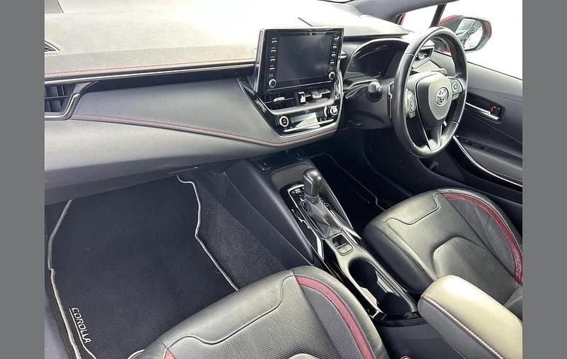 Used Toyota Corolla Sport 180 HP (132 kW) 2020 Red Estate