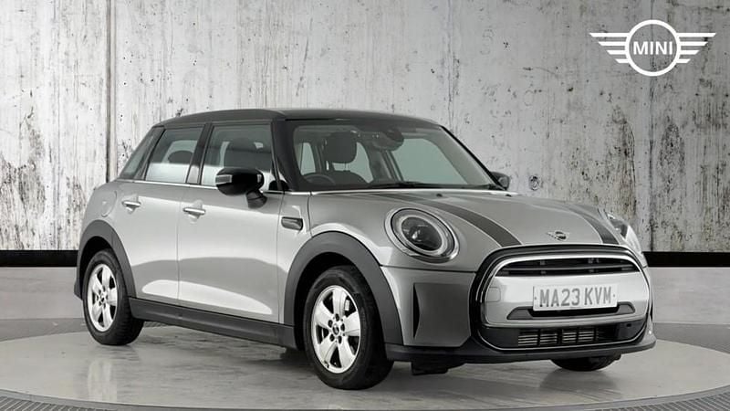 Used Mini Cooper Classic 134 HP (98 kW) 2023 Silver Hatchback