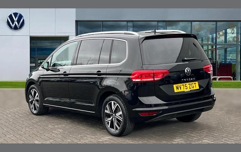 Used VW Touran SEL 150 HP (110 kW) 2025 Black MPV