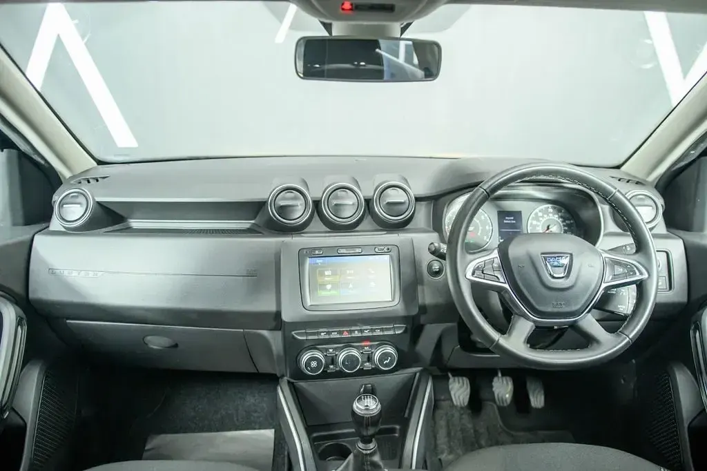 Used Dacia Duster Prestige 115 HP (84 kW) 2018 Grey SUV