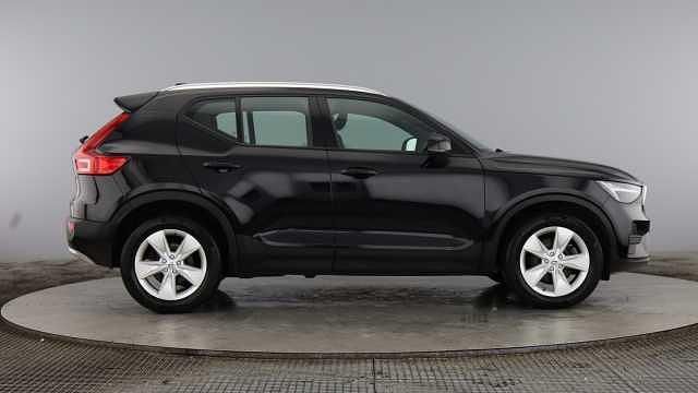 Used Volvo XC40 Core 161 HP (118 kW) 2023 SUV