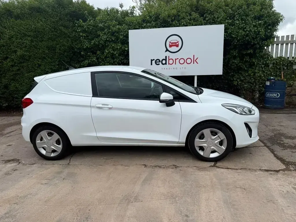 Used Ford Fiesta 2020 White Hatchback