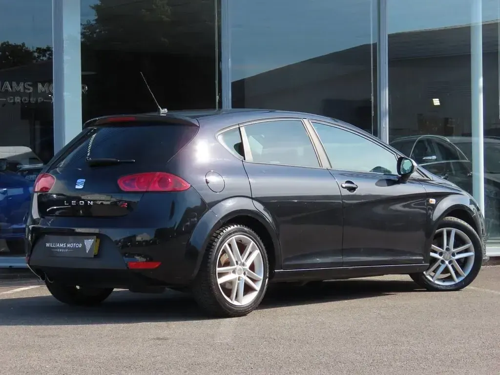 Used Seat Leon FR 170 HP (125 kW) 2011 Black Hatchback