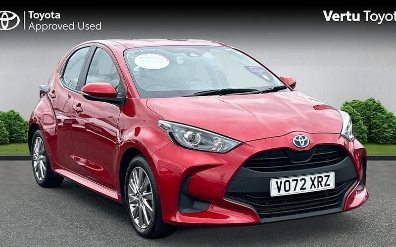 Used 2025 Toyota Yaris Hybrid Hatchback | £14,545 (Super price) - Image 1/4