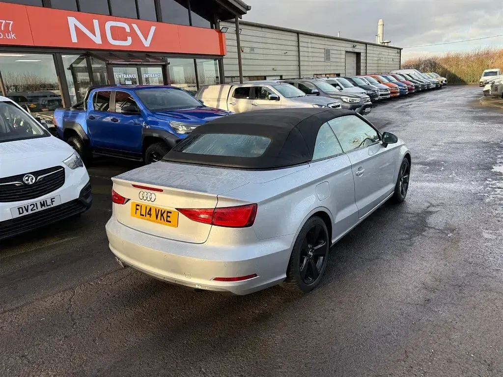 Begagnad Audi A3 Cabriolet Sport 180 HK (132 kW) 2014 Silver Cab