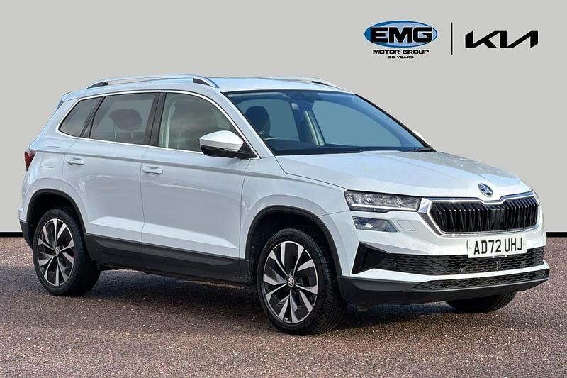 White Used 2022 Skoda Karoq SE L SUV | £17,890 (Fair price) - Image 1/3