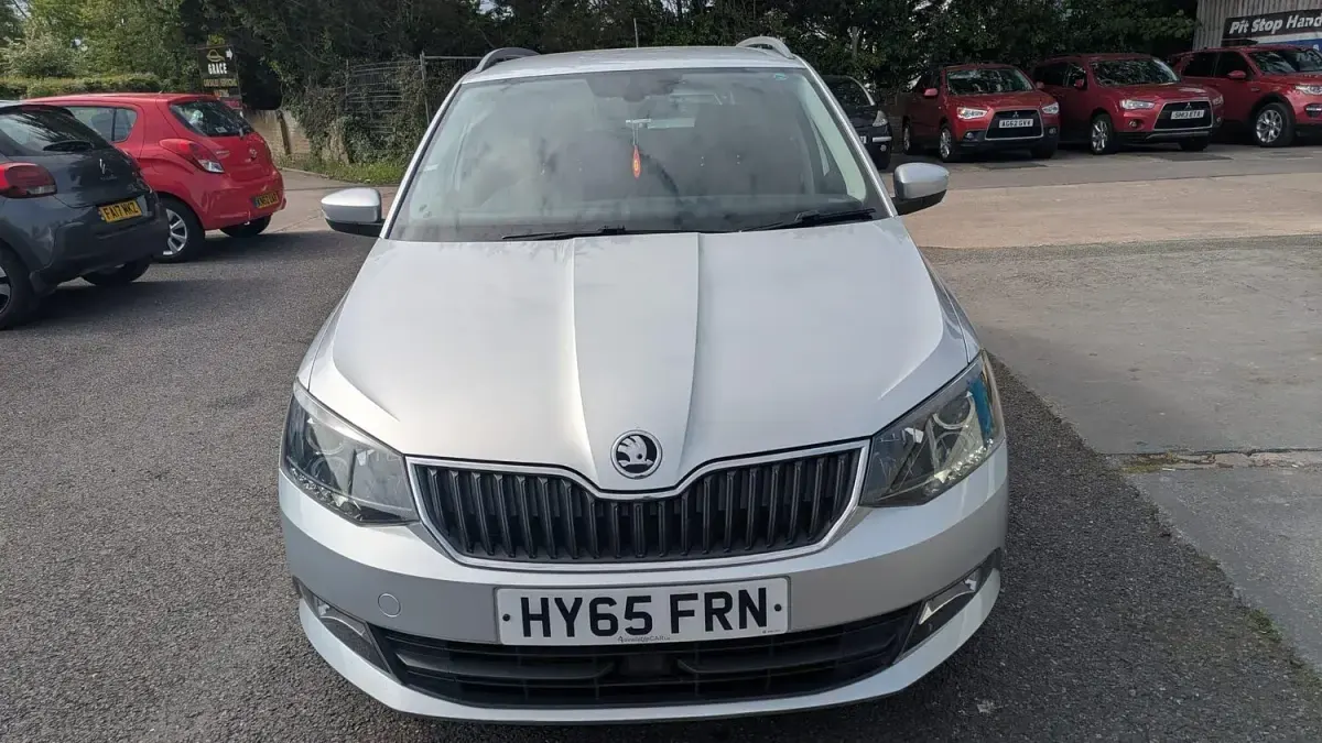 Used Skoda Fabia SE L 90 HP (66 kW) 2015 Silver Estate