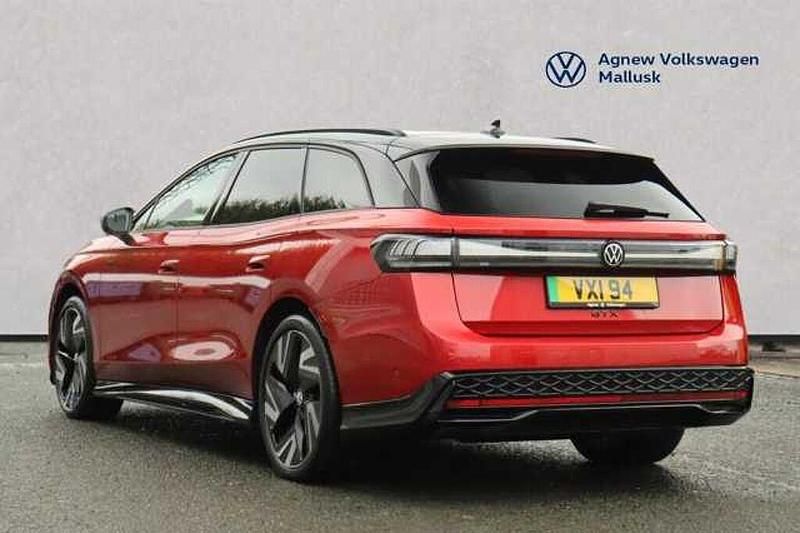 New VW ID.7 GTX 250 kW (340 HP) 2025 Red Estate