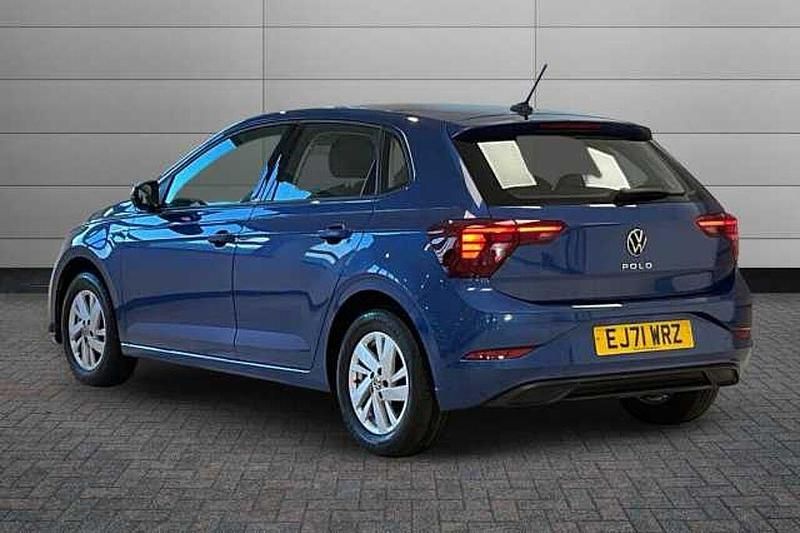 Used VW Polo Life 80 HP (58 kW) 2021 Blue Hatchback