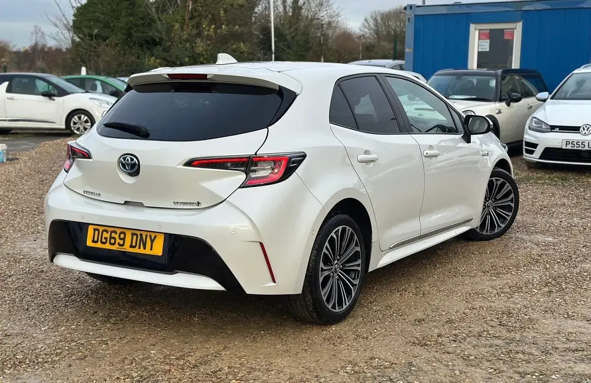 Used Toyota Corolla Design 2019 White Hatchback