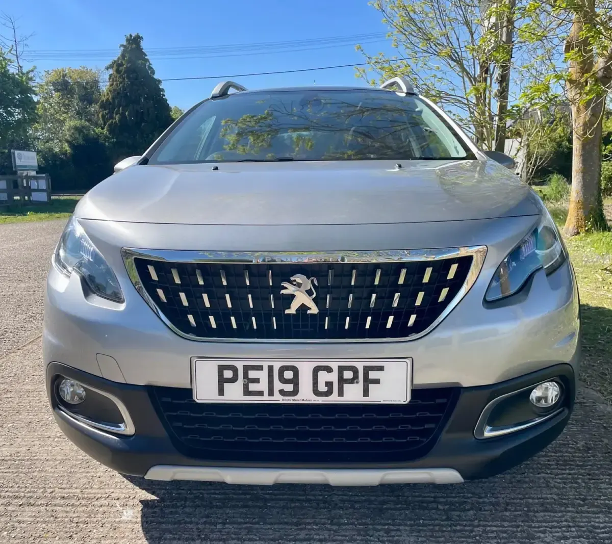 Second-hand Peugeot 2008 Allure Premium 2019 Gri SUV