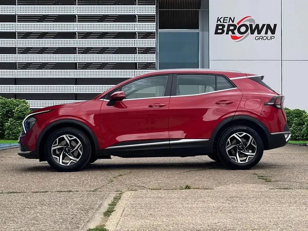 Used Kia Sportage 2025 Red SUV