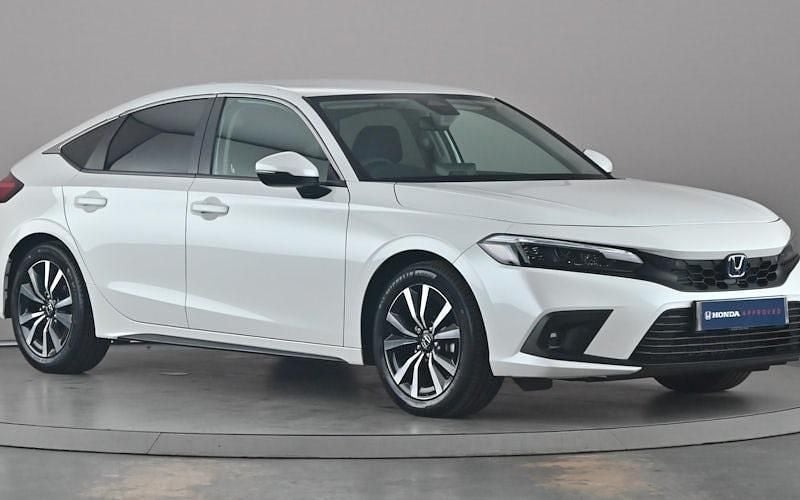 White Used 2024 Honda Civic Elegance Hatchback | £27,699 (Super price) - Image 1/4