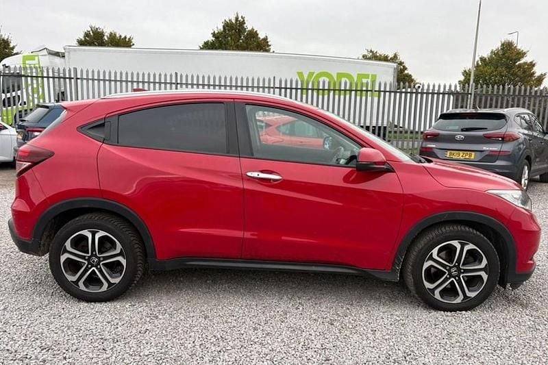 Red Used 2018 Honda HR-V EX SUV | £11,700 (Good price) - Image 1/1