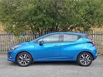 Used Nissan Micra Acenta 71 HP (52 kW) 2018 Blue Hatchback