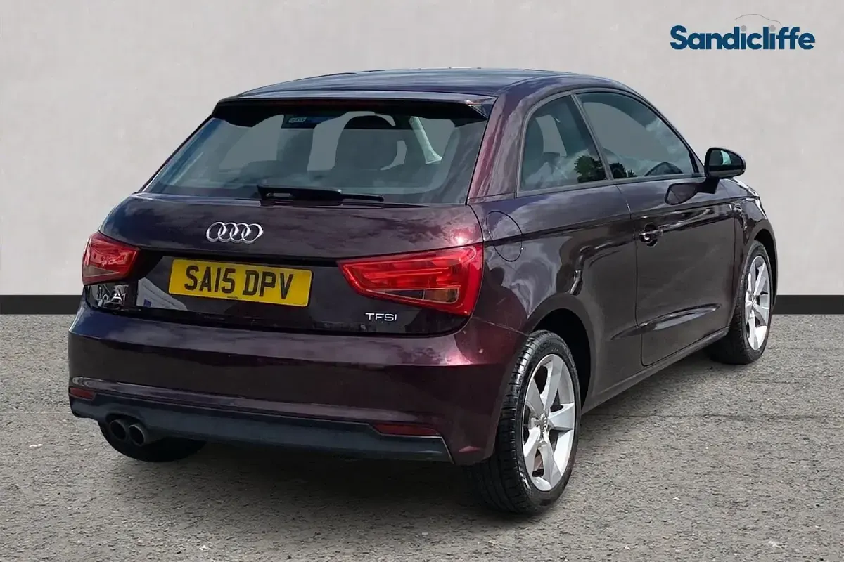 Usado Audi A1 Sport 125 HP (91 kW) 2018 Vermelho Citadino