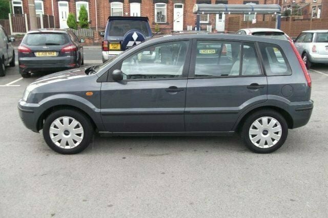 Used Ford Fusion 67 HP (49 kW) 2004 Estate