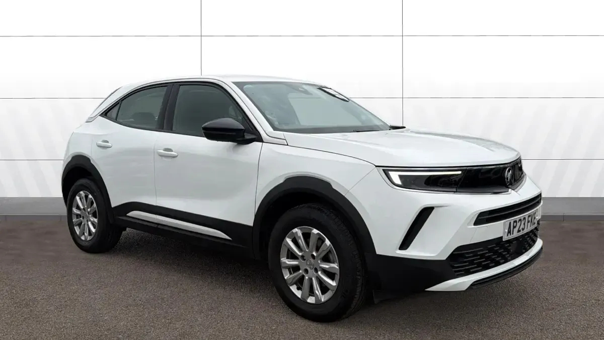 Używany Vauxhall Mokka Design Edition 100 KM (73 kW) 2023 Biały SUV