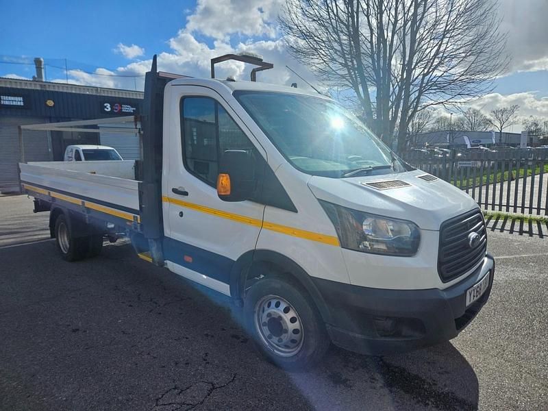 Begagnad Ford Transit 130 HK (95 kW) 2018 Vit Cab