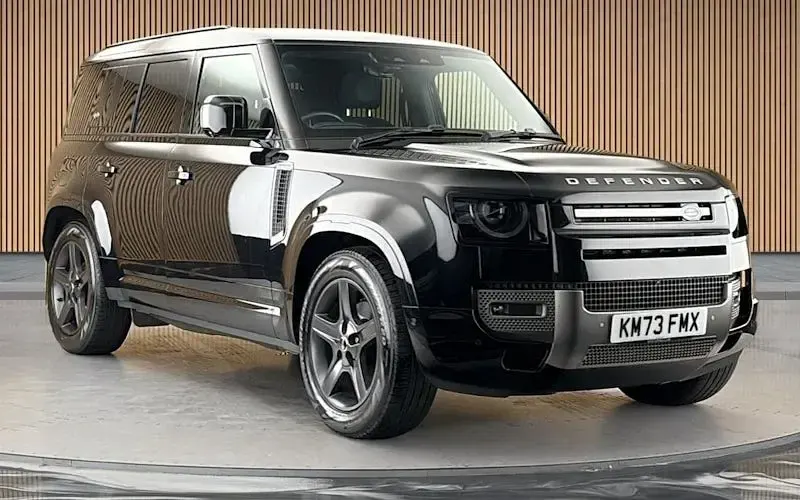 Used Land Rover Defender SE Dynamic 250 HP (183 kW) 2023 SUV