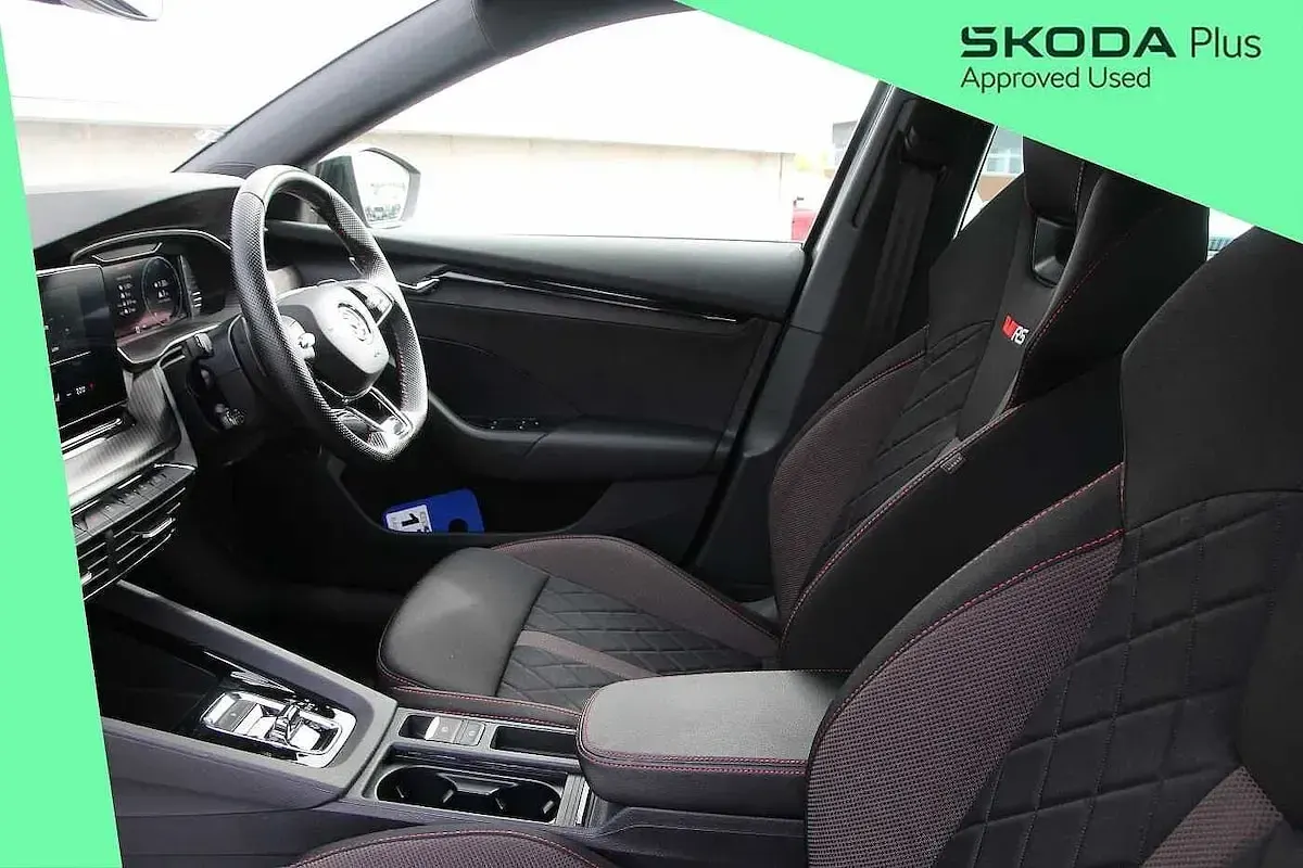 Used Skoda Octavia vRS 147 HP (108 kW) 2023 Graphite grey metallic Estate