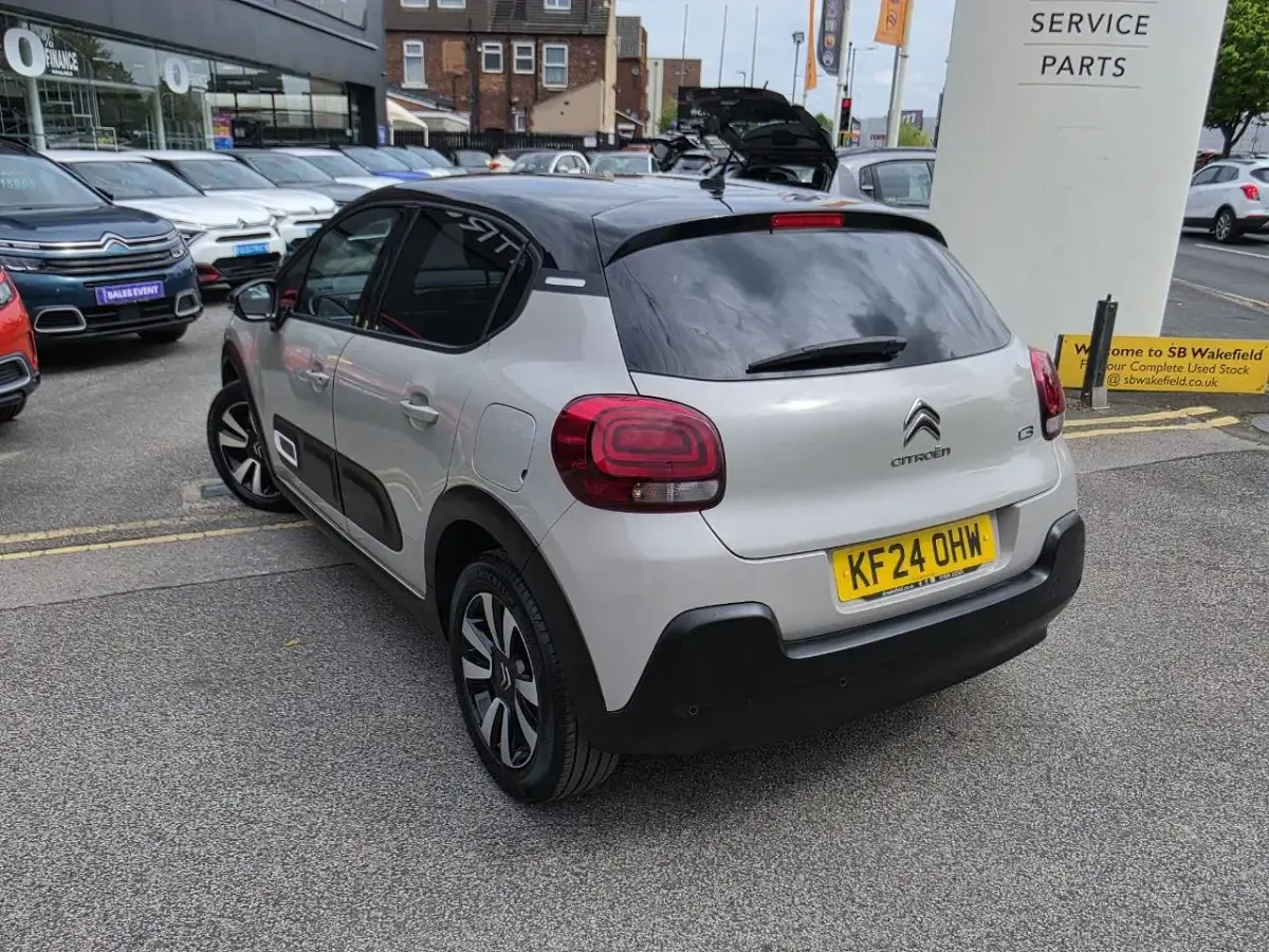 Used Citroën C3 PureTech 108 HP (79 kW) 2024 Grey Hatchback