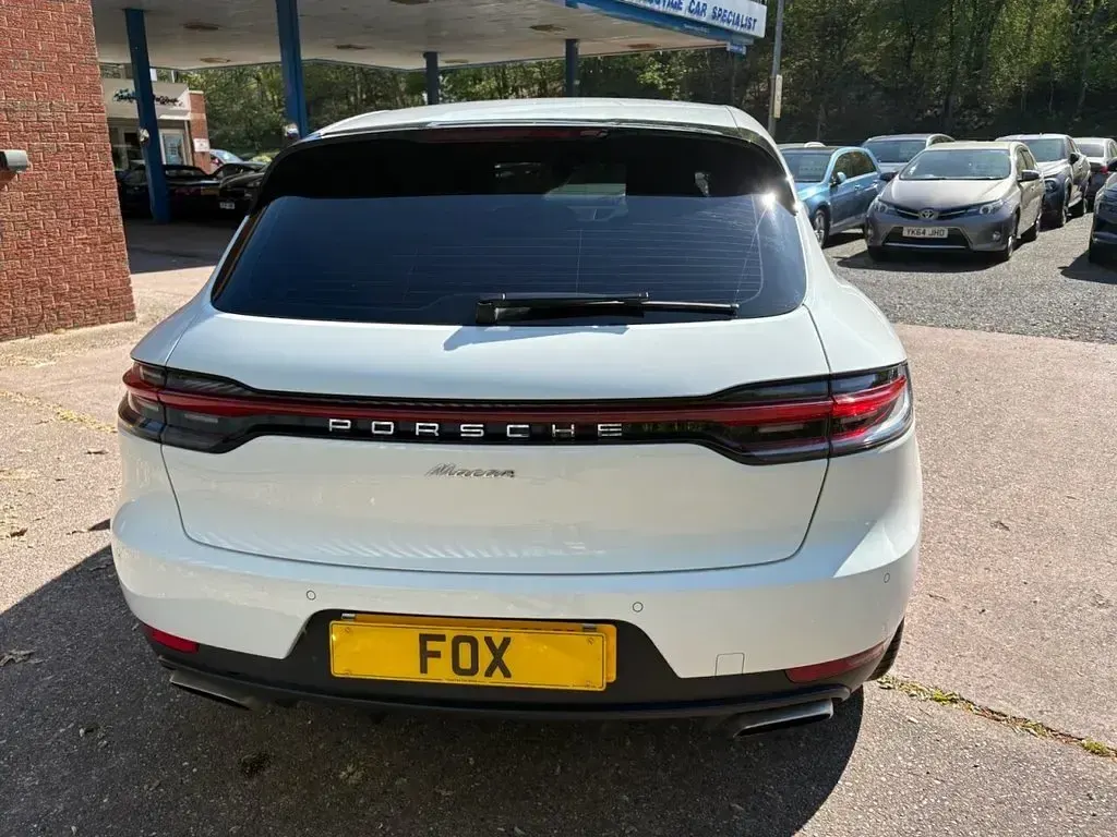 Used Porsche Macan 252 HP (185 kW) 2020 White SUV