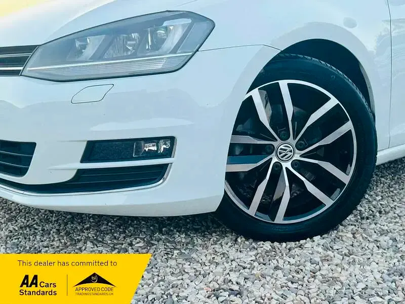 Used VW Golf VII Highline 2013 White
